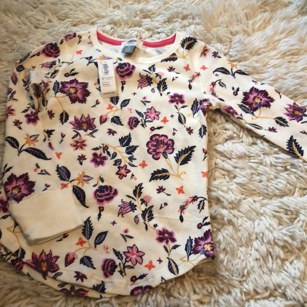 Girl’s thermal tee never worn